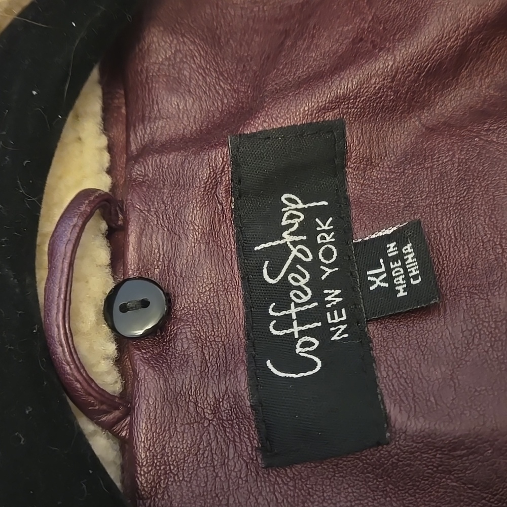 Xl Faux Leather jacket with removable sherpa collar - Picture 5 of 6